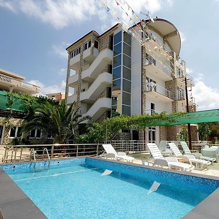 Hotel Victoria Bar Bagian luar foto