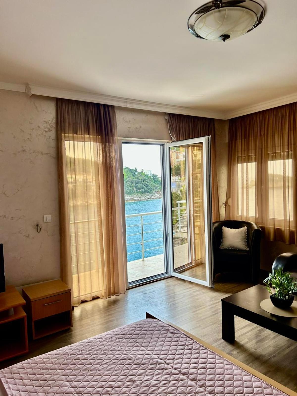 Hotel Victoria Bar Ruang foto